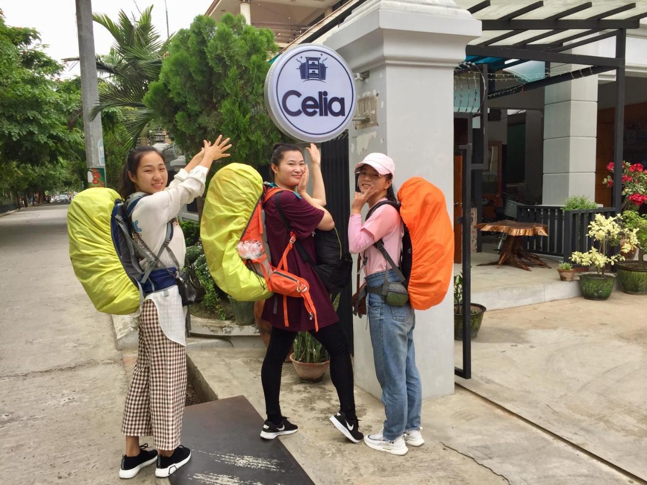 Celia Hostel Mandalay Extérieur photo