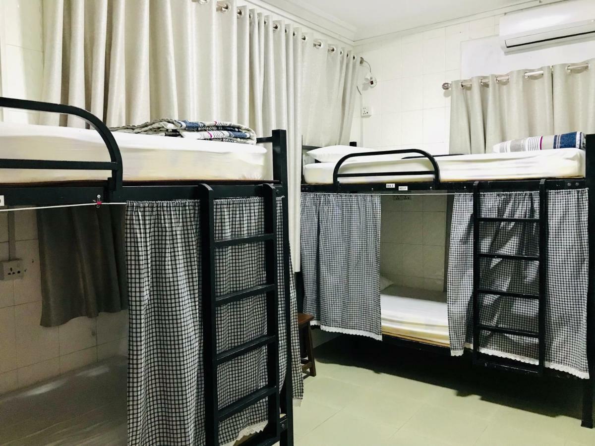 Celia Hostel Mandalay Extérieur photo